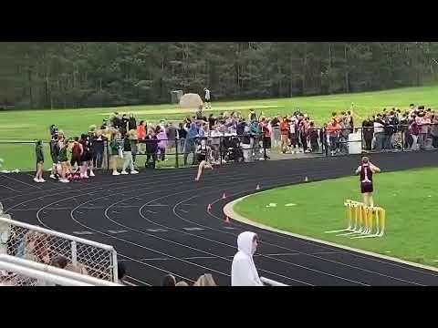 Video of Carly Borst- 400m Lane 4