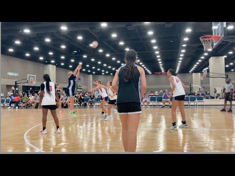 Video of Ava's Run for the Roses 2023 highlights!! #13 (green shoes)