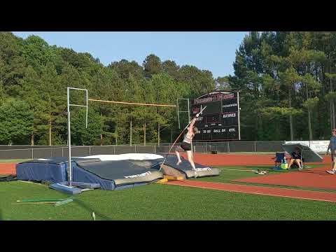 Video of New PR at 9'6"!