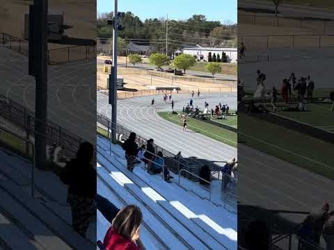 Video of Ronnie McClurg Rotary Invitational 4x400 relay