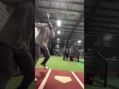 Video of Nice Swings from Batting Pratice