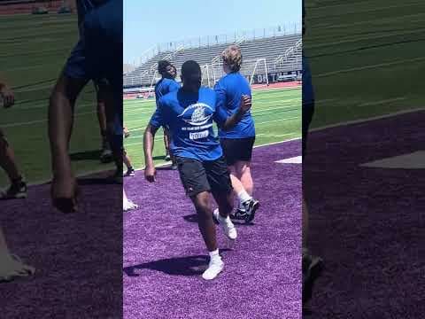 Video of 1v1 pass rush highlights