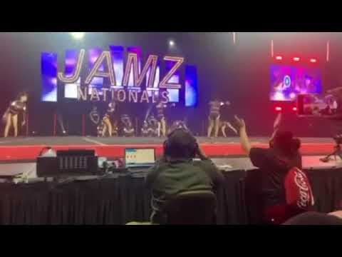 Video of Oak Grove Youth Level 1 Show Cheer