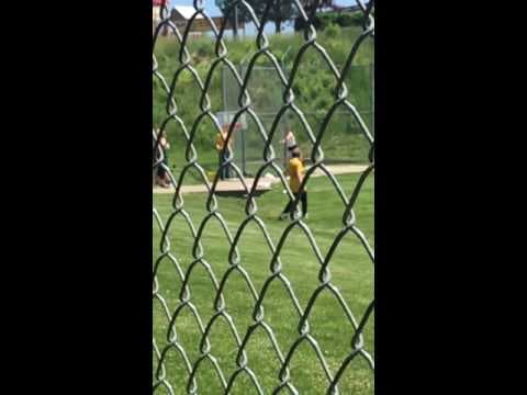 Video of 11th place Discus throw at IESA state 2016, 12 years old