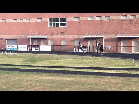 Video of 200 M 21.23 Allen Barnes Northern Nash 