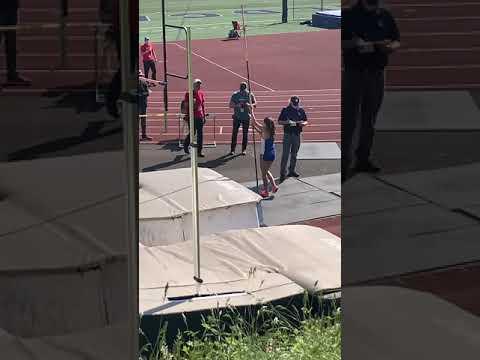 Video of Madeline Obuchowski Clearing 10'9"