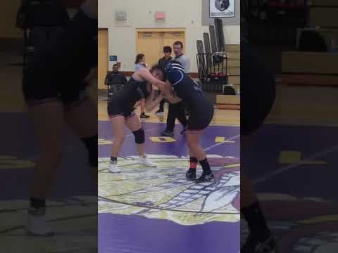 Video of Arianna reyes(blue shirt and bluw headgear)*soledad high school*