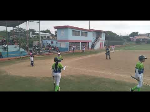 Video of Akeelah Rojer - Junior Softball in 2022 (13 year-old)