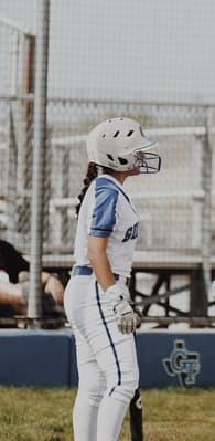 Yoselyn Montes Softball recruiting profile image