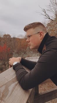 Eric Sharrett Men's Basketball recruiting profile image