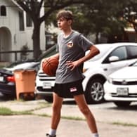 Maverick Larson Men's Basketball recruiting profile image
