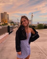Avery Groves Women's Track recruiting profile image