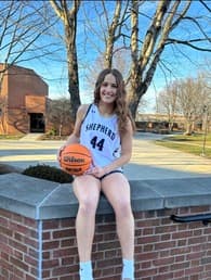 Makenna Painter Women's Basketball recruiting profile image