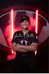 Ariel Reynolds Softball recruiting profile image