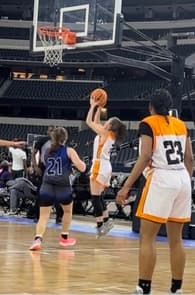 Reicken Rainwater Women's Basketball recruiting profile image