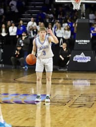 Easton Neuendorf Men's Basketball recruiting profile image