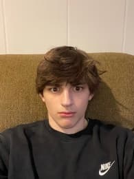 Zach Reeves Men's Track recruiting profile image