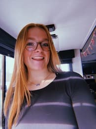 Olivia Carnine Women's Track recruiting profile image