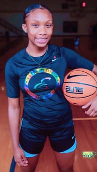 Kiersten Usher Women's Basketball recruiting profile image