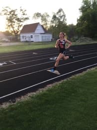 Farrah Young Women's Track recruiting profile image