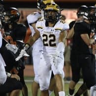 Julian Young Football recruiting profile image