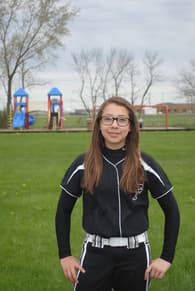 Gabriela Gross Softball recruiting profile image