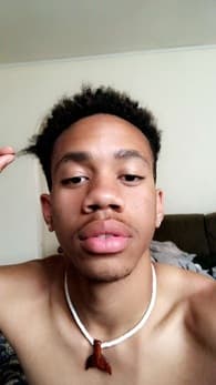DeVon English Men's Track recruiting profile image