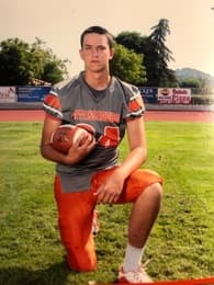 Logan Knuckles Football recruiting profile image