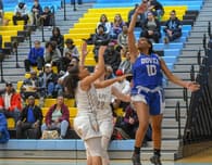 Z’Naiya Robinson Women's Basketball recruiting profile image