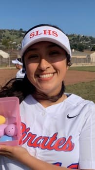 Jennifer Rojas Softball recruiting profile image