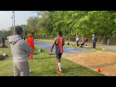 Video of Jump to win the IHSA 3A TRB #6 Maywood Sectional (7.17m)