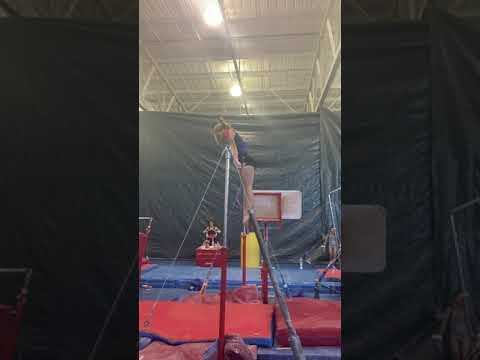 Video of Piked Jaeger - Uneven Bars 