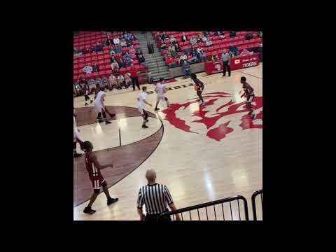 Video of Amariyon Briscoe mid Jr Szn Highlights   *i do not own copyright to this music*