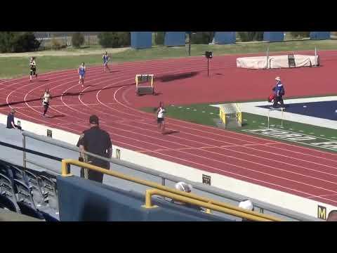 Video of 400m 1st place
