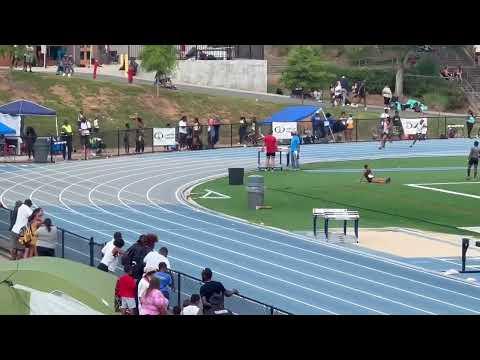 Video of Joshua Green 200m Lane 8 ran a 23.76