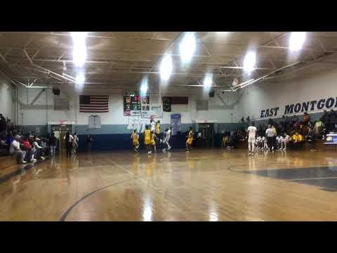 Video of Keyshon dunks on defender 