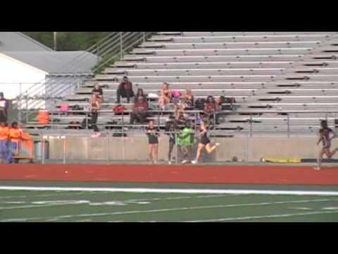 Video of Elena running Varsity open 400 at East St. Louis Track Meet 