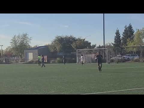 Video of Saves and Distribution from GK Kennie Thomas c/o 2027
