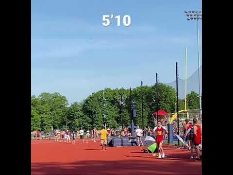 Video of 3rd clearance of 5’10 ever at d6 state meet