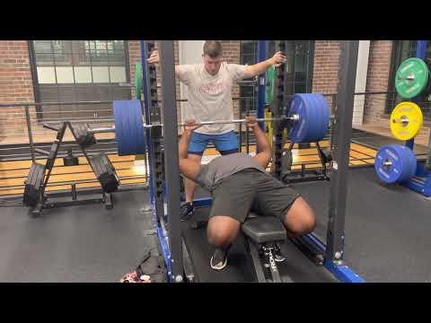 Video of 405 Bench(Nov. 3, 2022)