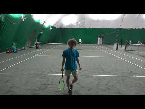 Video of BODE VUJNOVICH (Blue Shirt) vs. MAX KALININ (11.54 UTR) 