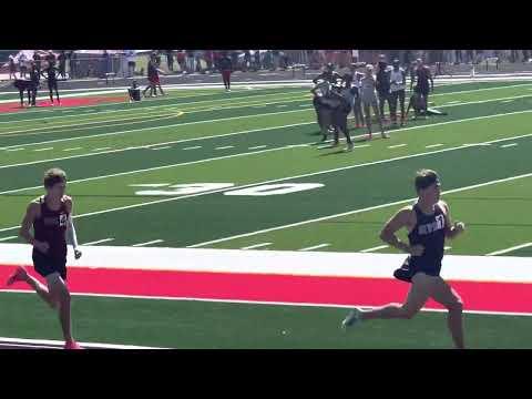 Video of 1:58.7 800m 1st Place (meet record, WRHS record) lane 2 white arm band