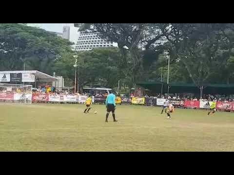 Video of Gina's goal in the final of JSSL 7's (2 on 2), April 2018