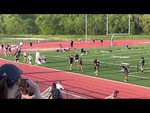 Video of Oklahoma 6A Regionals (Jenks) 4X400.2023