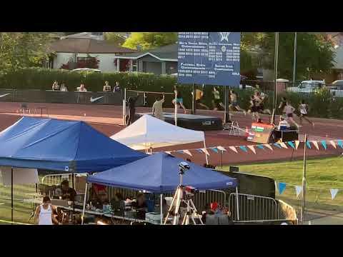 Video of Jack Vanden Heuvel (grey singlet/blue shorts) 1:55.14 800m 1st place - Nike Chandler Rotary Invitational - 