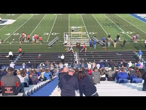 Video of 2023 Defiance Districts 4x800(1st leg 2:02)