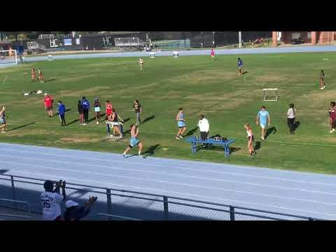 Video of Jed pulls away in 4 x 400