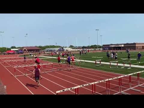 Video of Oklahoma 4a Regionals hurdles. 17.6
