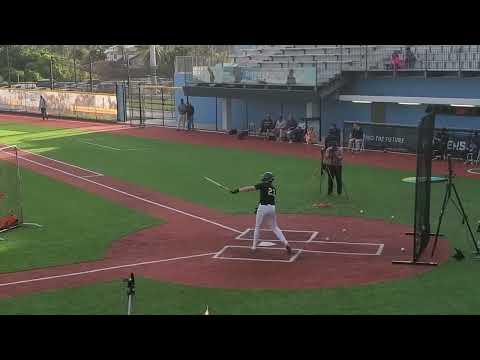 Video of Hunter Myrick hitting (2026 | 6'3|200lbs)
