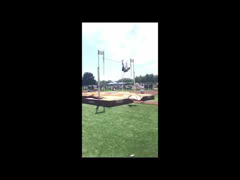 Video of Personal best 13'3" with 13'9" attempt